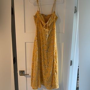 Boutique midi yellow floral dress